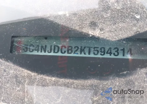 2019 Jeep Compass Limited 4X4 z USA, uszkodzony, nr VIN 3C4NJDCB2KT594314